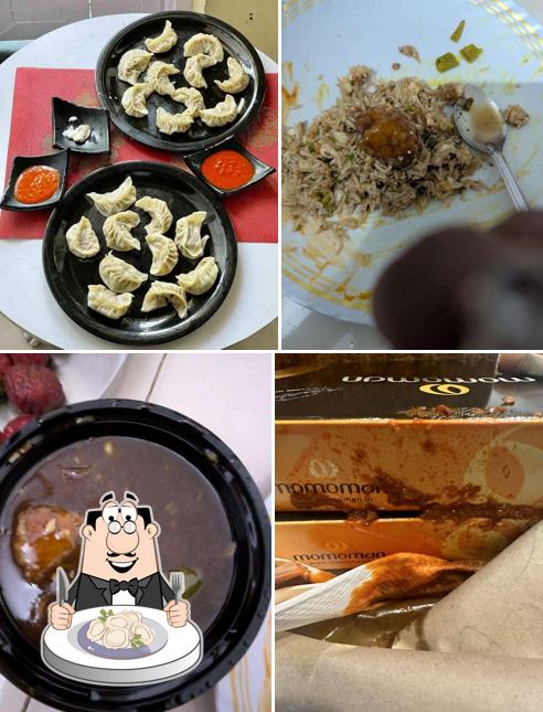 Dumplings at Momoman