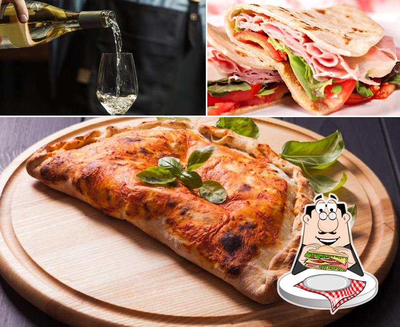 Club sandwich al AQUILA PIZZERIA BAR KEBAB