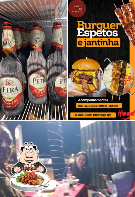 A imagem do Espeto do Rodolfo’s comida e exterior