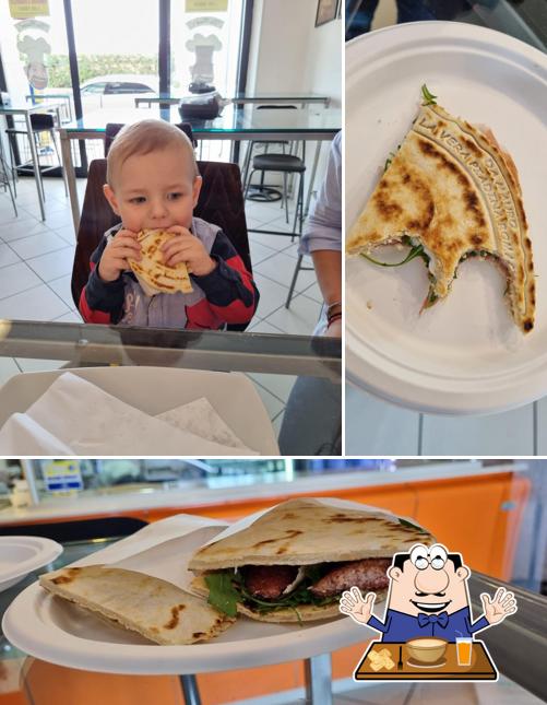 Cibo al Da Mauro "la Vera Piadina Romagnola"