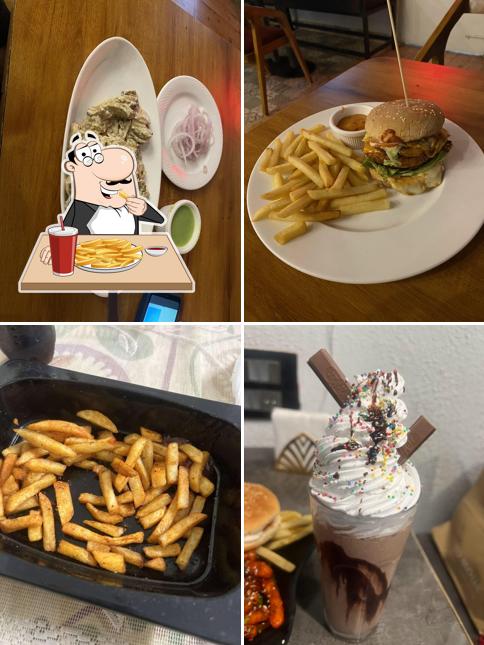 French fries at House of Oldmates