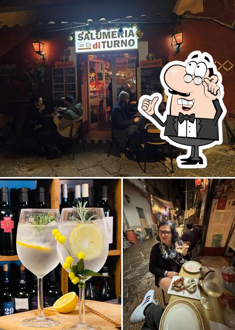 Gli interni di Salumeria Di Turno