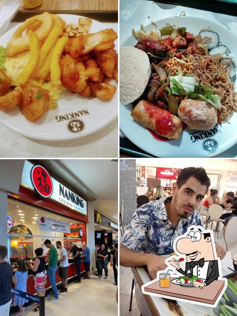 A imagem do Nanking’s comida e interior