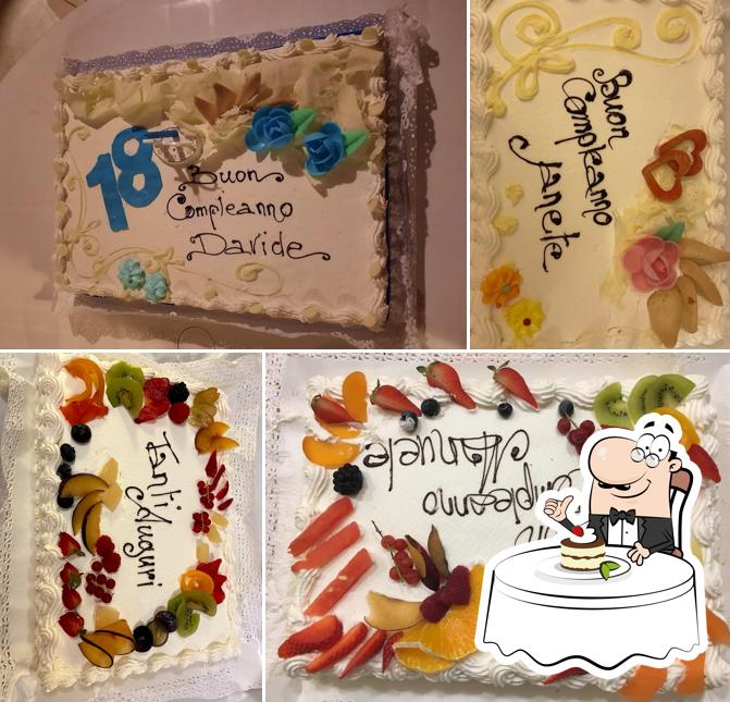 Pasticceria Paccagnella serve un'ampia varietà di dolci