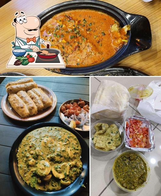 Chicken curry at Bhai Bhai Omelette