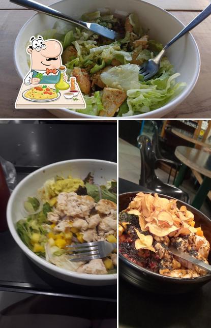 Platos en Tasty Salad Shop