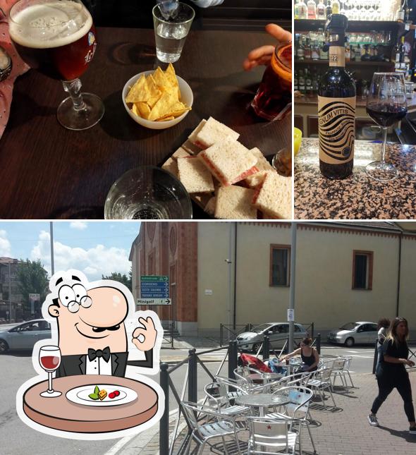 La immagine della cibo e interni di Bar Pierrot