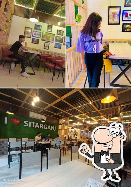 Check out how ZAPIZZA Sitarganj looks inside