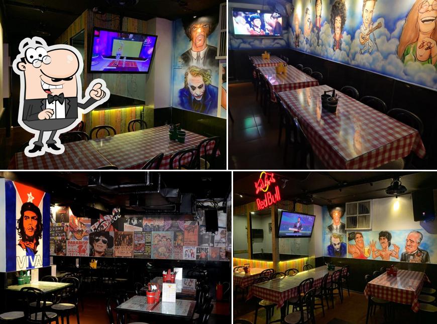 The interior of Cafe Tunes