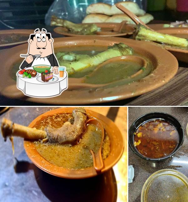 Hot and sour soup at Auntie's Paya Soup