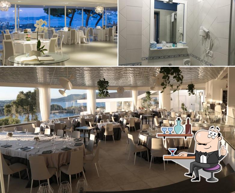 Dai un'occhiata agli interni di Hotel Cala Moresca