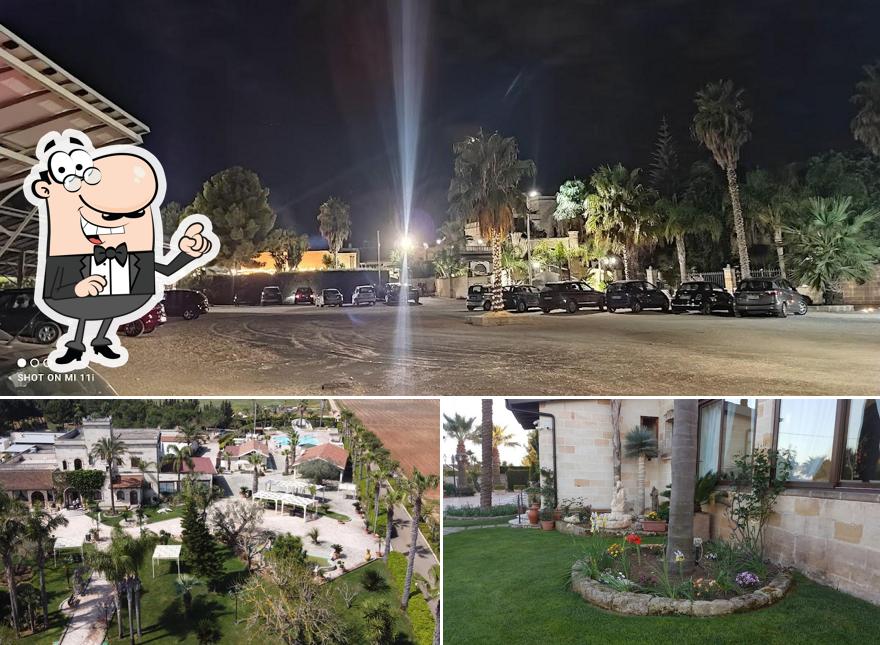 Puoi goderti l'aria fresca da seduto all'esterno di Masseria Grottella - Resort - Location Eventi - Ristorante - Piscina