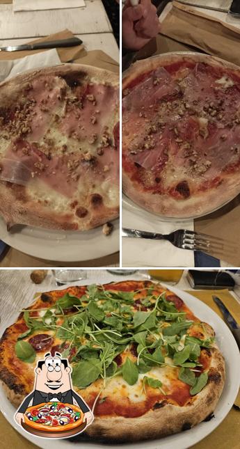 Ordina tra le svariate varianti di pizza
