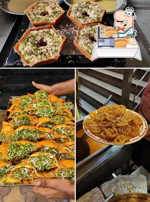 Garlic bread at Shagun Sweets