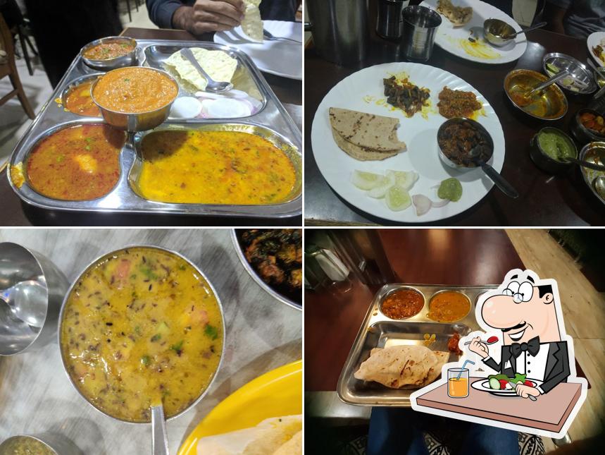 Meals at Badri Seth Marwari Bhoj