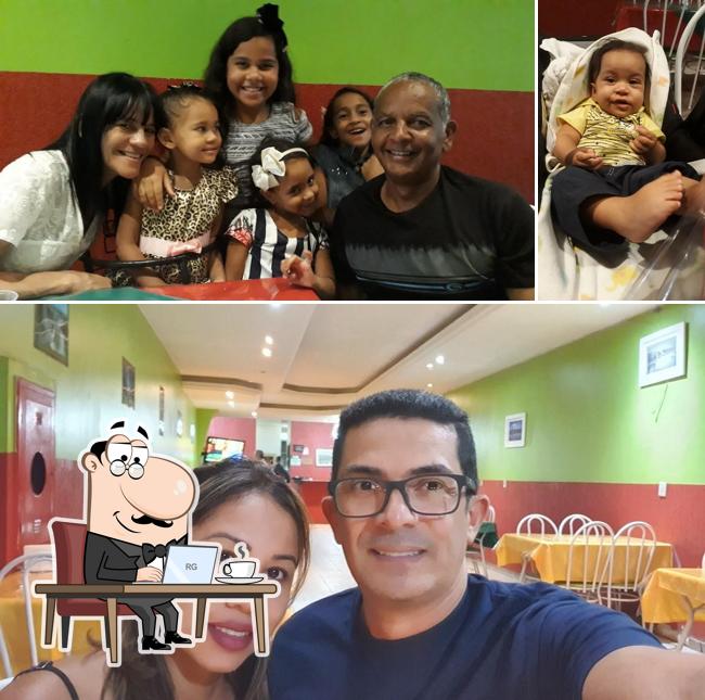 Veja imagens do interior do Pizzaria La Bella