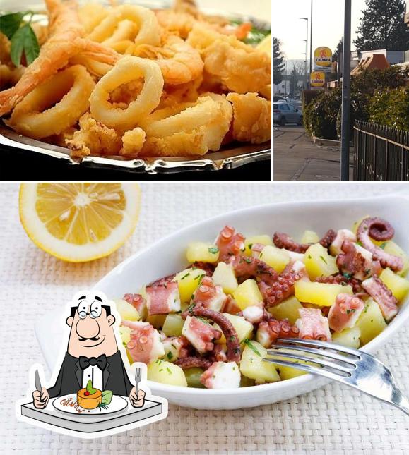 Tra le varie cose da Igor Onusti Ristorante Pizzeria Liceo Sagl si possono trovare la cibo e esterno