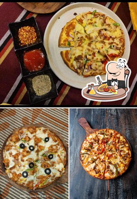 Order pizza at Fryde Cafe, Birati