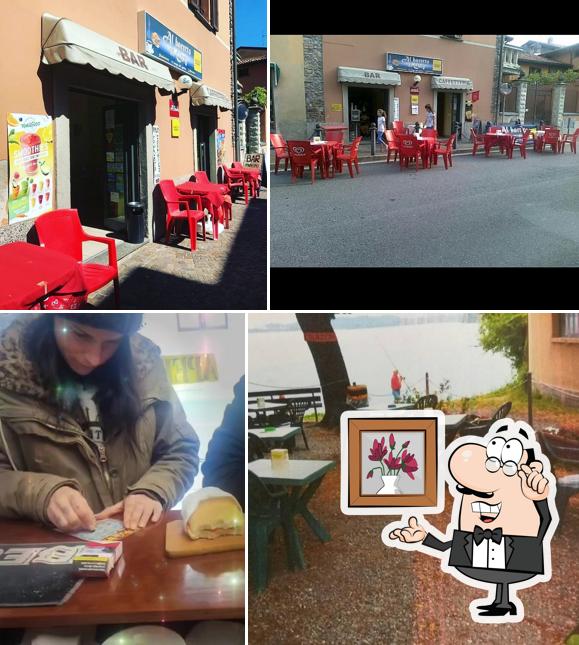 Siediti a un tavolo di Al Baretto di Chry Siediti a un tavolo di Al Baretto di Chry