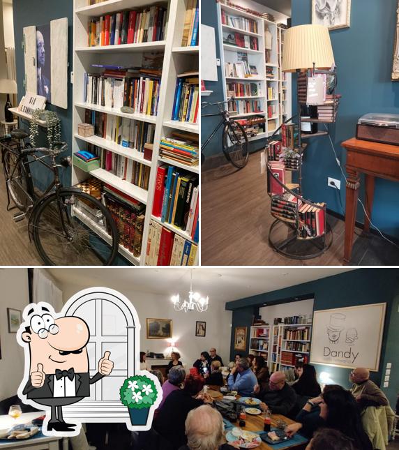 Tra le varie cose da Dandy Caffè Letterario 2.0 si possono trovare la esterno e interni Tra le varie cose da Dandy Caffè Letterario 2.0 si possono trovare la esterno e interni