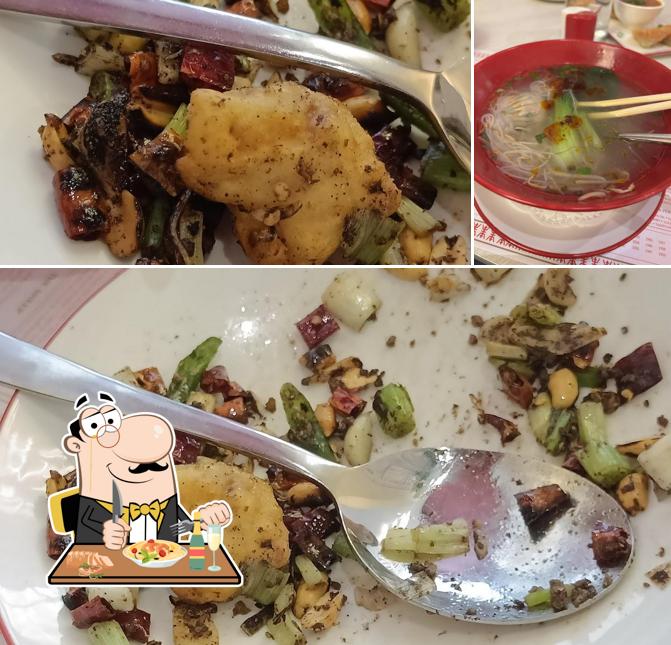 Food at China Garden Cafe
