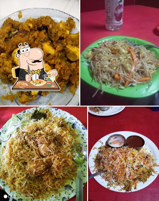 Pad thai at Mughlai Junction