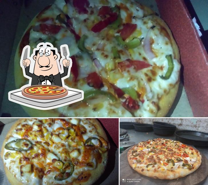 Get pizza at Redinnox Pizza Rohtak
