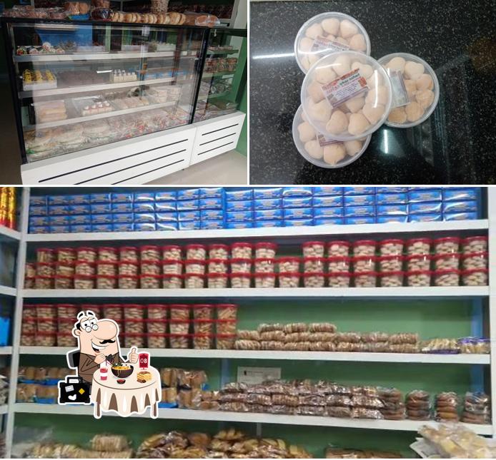 The photo of food and interior at FARITHA DHAMROOD BAKERY & PANIYAAN
