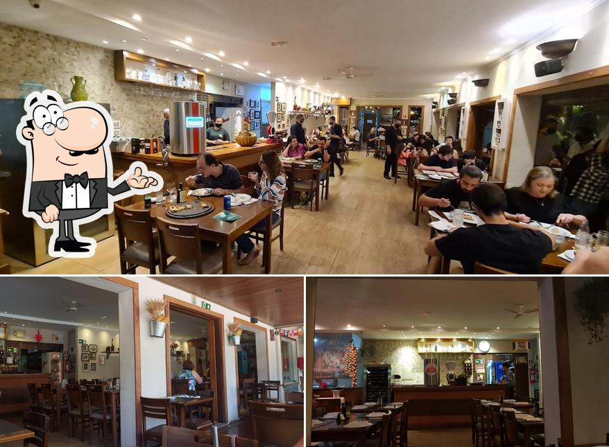 O interior do Pizza na Roça