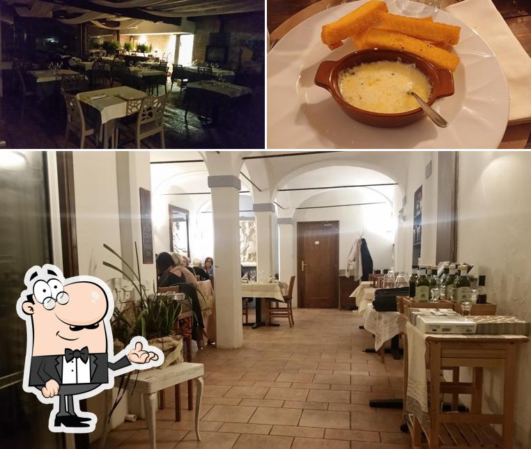 La cantina del latte si caratterizza per la interni e cibo