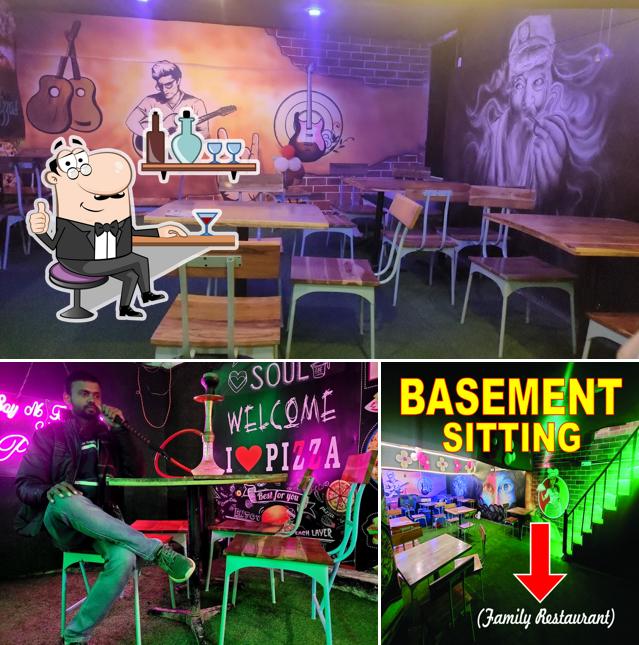 The interior of I love pizza