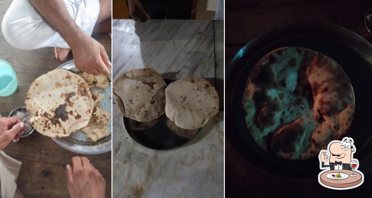 Food at Jambheshwar Rajasthani hotel