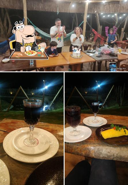 Dê uma olhada a ilustração apresentando comida e interior a Fulô do Açaí - 2ª loja