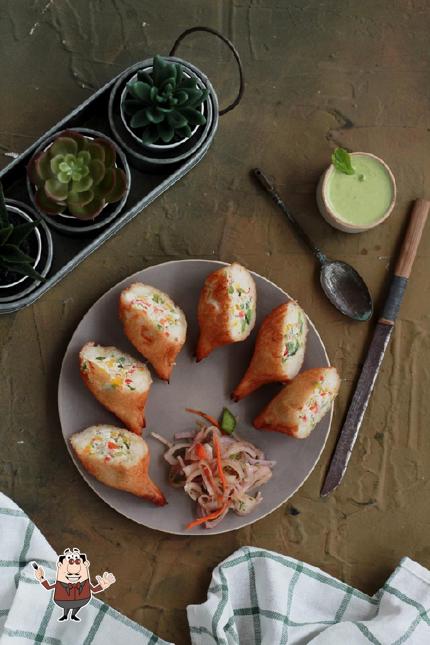 Food at Singh Saab Express