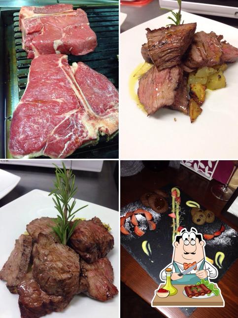 Prenditi i un pasto a base di carne a La Piccola Bottiglieria