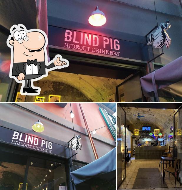 Dai un'occhiata agli interni di Blind Pig - Hideout Drinkery