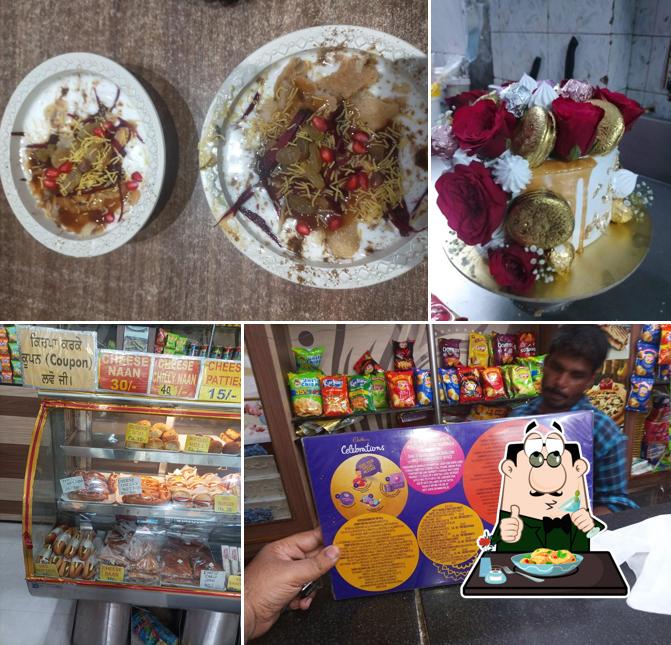 Food at Anand Bakery