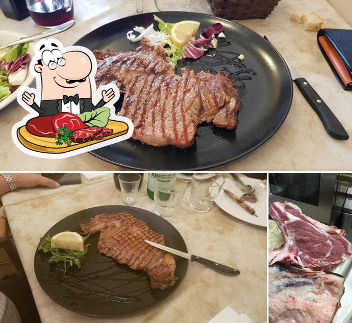 Ordina i piatti di carne a La Piccola Taverna Ristorante Braceria