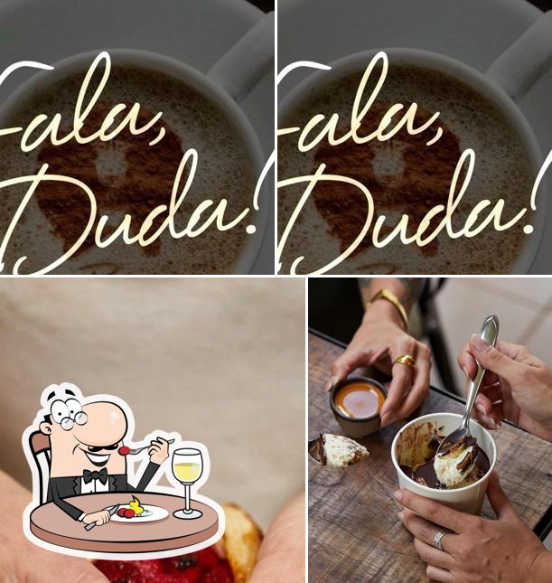 Platos en Pató Cafeteria
