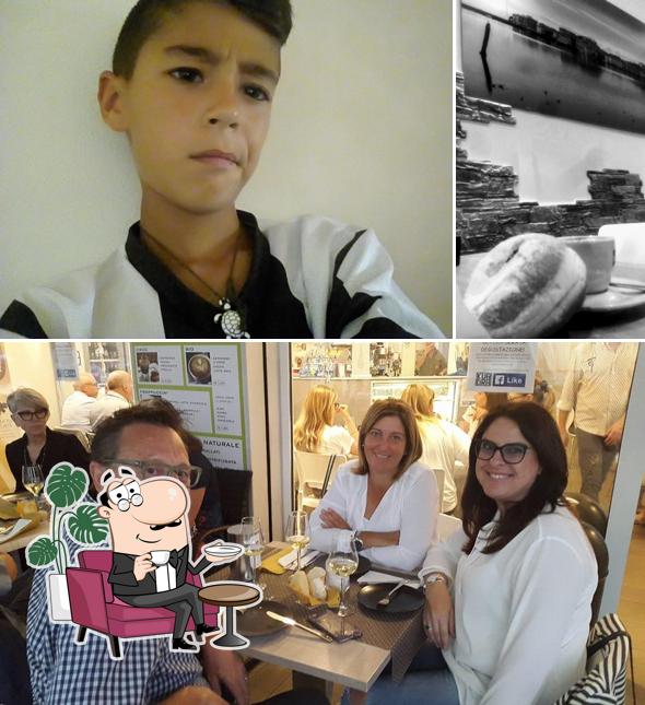 Siediti a un tavolo di Kuadra Caffè