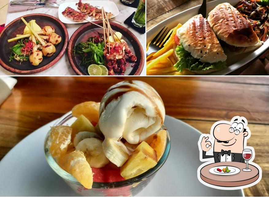 Food at Darjeeling Cafe Varkala