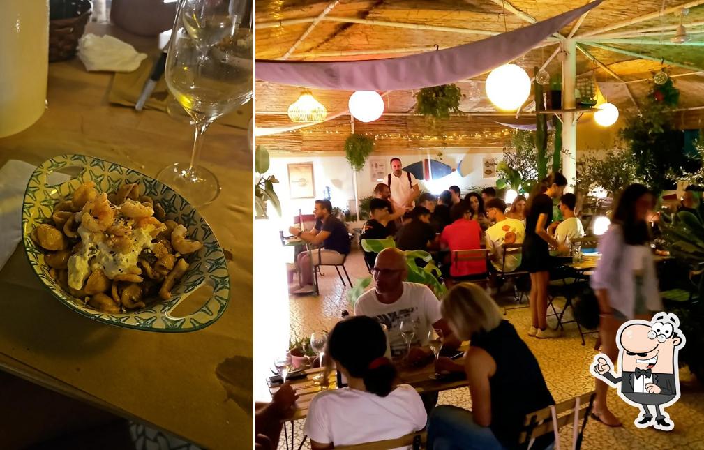 Gli interni di Ritrovo Al Veliero