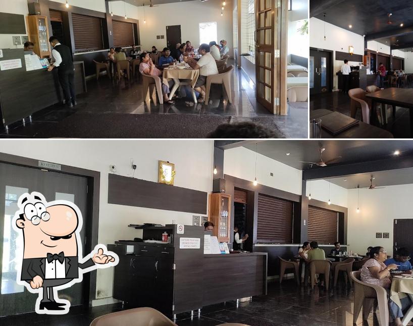 Shreeyog Fine Dine Restaurant