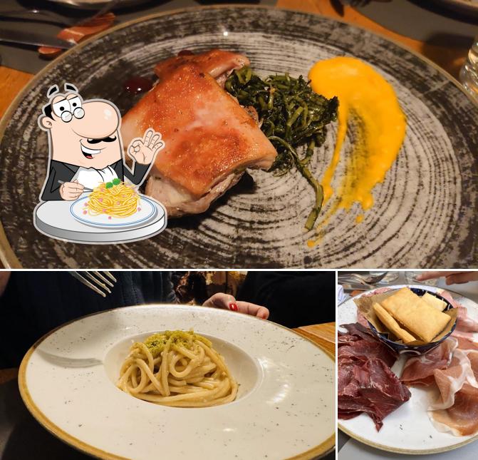 Spaghetti alla carbonara al Tiz Cucina e Sofà