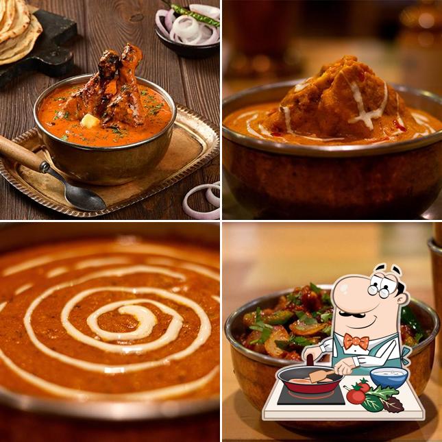 Chicken curry at Dhaba Estd 1986, Bhopal