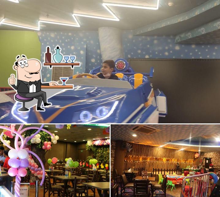 Check out how Hang Out looks inside