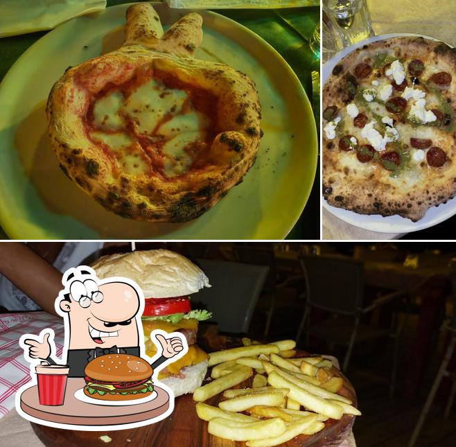 Prova un hamburger a La Negra Tomasa