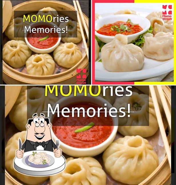 Dumplings at Momo Street