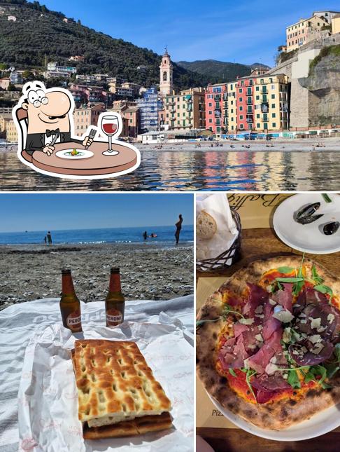 Guarda la immagine che raffigura la cibo e esterno di Sori - spiaggia libera