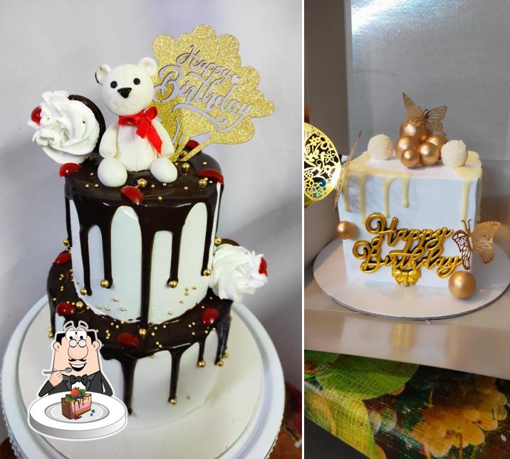 Here's a picture of John's cakes